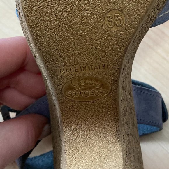 Spring Step Sandals - Picture 2 of 2